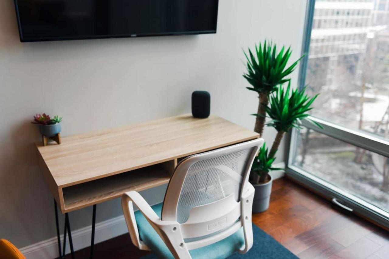 Hostwise Stays - The Washington At Chatham - Free Parking, Private Gym, More! 피츠버그 외부 사진