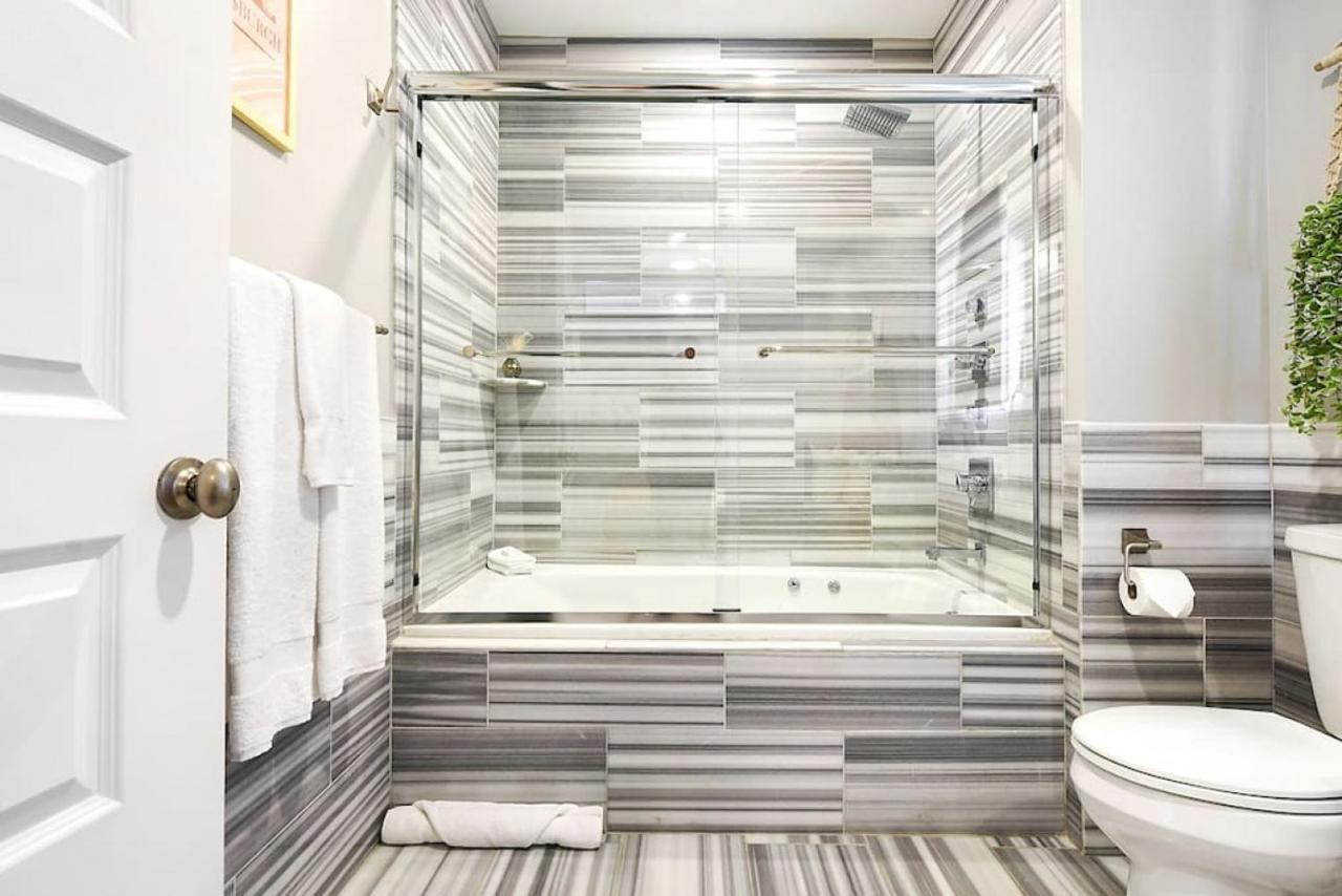 Hostwise Stays - The Washington At Chatham - Free Parking, Private Gym, More! 피츠버그 외부 사진