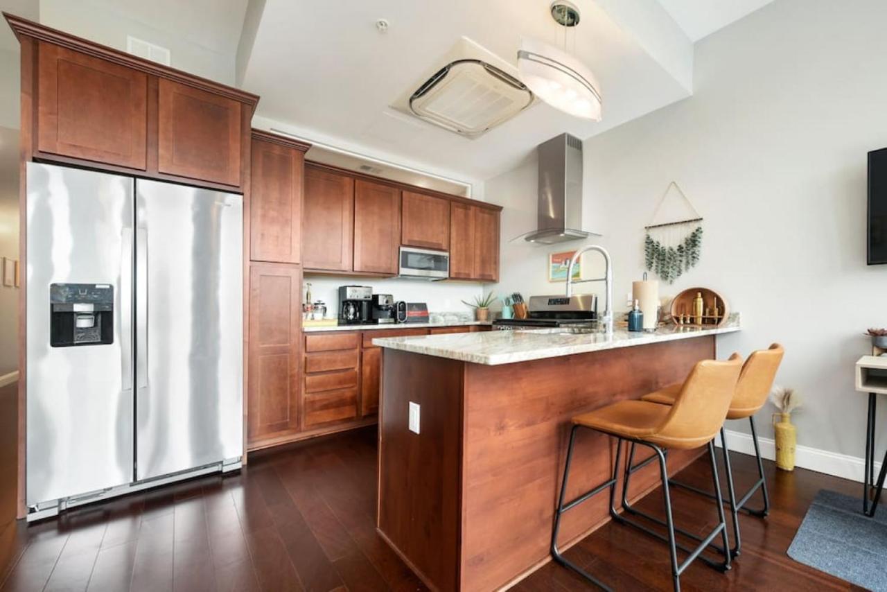 Hostwise Stays - The Washington At Chatham - Free Parking, Private Gym, More! 피츠버그 외부 사진